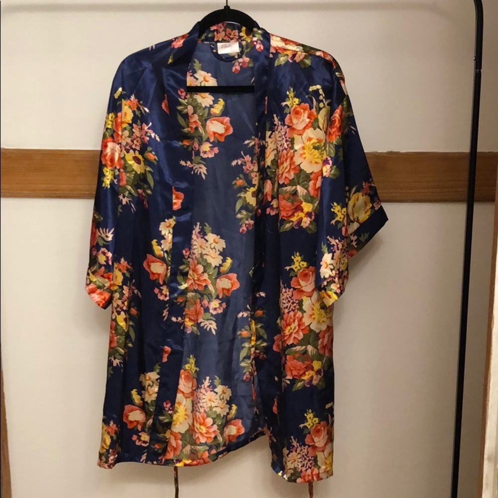 Women’s floral robe